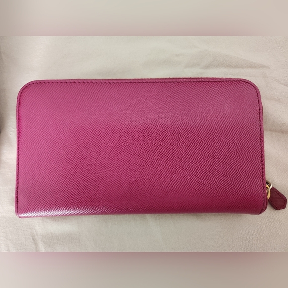 Prada saffiano large zip wallet - Picture 5 of 8